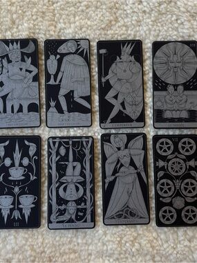 Tarot de l’étoile cachée by Sabat Magazine